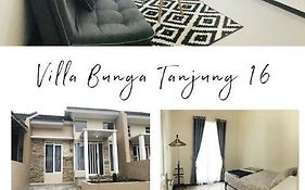 Syariah Bunga Tanjung 16 Batu (east Java)