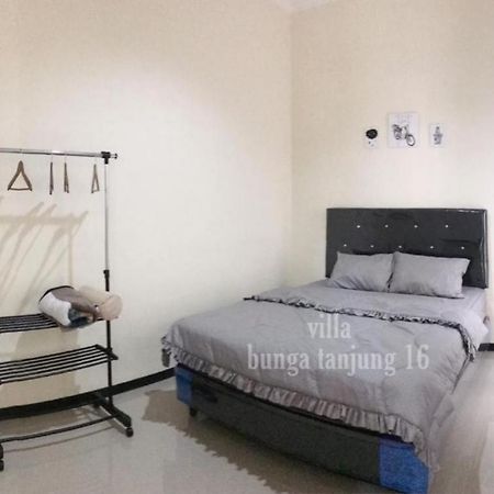 Villa Syariah Bunga Tanjung 16 Batu  Bagian luar foto
